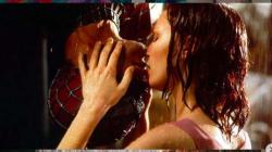 7 Ciuman Hot Membuat Hubungan Makin Mesra, Ada Gaya Vampire  