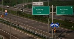 Sering Dilupakan, Catat Ini Batas Kecepatan Mobil di Jalan Tol dan Jalan Biasa 