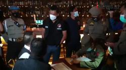 Langgar Jam Operasional, Petugas Gabungan Segel 3 Tempat Hiburan Malam