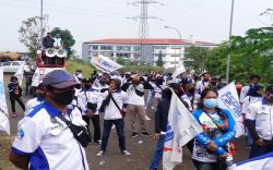 Banyak Buruh di KBB Tidak Dapat THR, Jelang Lebaran justru Diputus Kontrak<