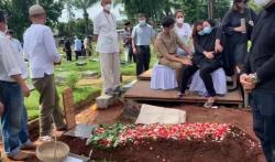 Video Prosesi Pemakaman Markis Kido Penuh Haru