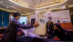 Sah, KPU Tetapkan Sahbirin Noor-Muhidin Pemenang PSU Pilgub Kalsel 2020<
