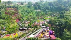 Kecewa Objek Wisata Bandung Raya Tutup, Wisatawan Terpaksa Pulang<