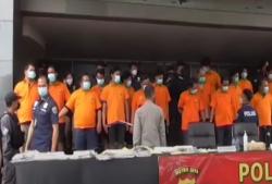 Video Polisi Tangkap 24 Pelaku Pungli di Jakarta