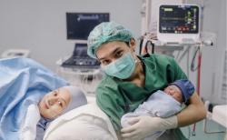 Lahir Caesar, Ini Arti Nama Anak Dinda Hauw dan Rey Mbayang