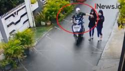 Video 2 Bocah Perempuan Jadi Korban Penjambretan saat Pulang Sekolah