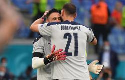 5 Kiper Tangguh di Euro 2020, Nomor 3 Bikin Kylian Mbappe Sulit Tidur