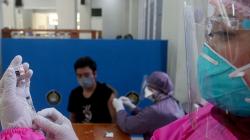 Mahasiswa Universitas Pancasila Disuntik Vaksin Covid-19 Sinovac