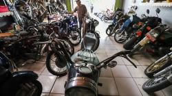 Bengkel Modifikasi Motor Klasik di Jaksel Ini Berdiri Sejak 1988