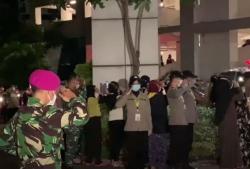 Video Pangdam Jaya Hadiri Penghormatan Terakhir Almarhum Liza Putri Noviana