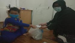 Salut, Bocah Kumpulkan Uang Jajan Bantu Warga Positif Covid di Purwakarta<
