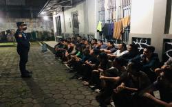Peringati Hani 2021, Lapas Banceuy Bandung Geledah Kamar Napi, Sejumlah HP Disita
