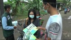 Sambut Hari Antinarkoba, Pasien di PRS Maunatul Mubarok Demak Bagi Masker di Jalur Tikus <