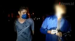 Video 2 Pemuda Nekat Berbuat Asusila dengan Wanita Diduga PSK di Semak-Semak