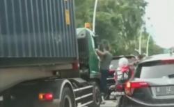 Fakta-Fakta Penangkapan Sopir Pajero yang Rusak Kontainer di Sunter
