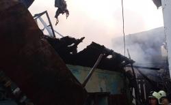 Kebakaran di Gunung Sahari Hanguskan 8 Rumah, Diduga Akibat Korsleting Listrik