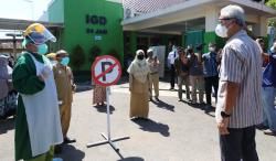 Percepat Tracing dan Testing, Ganjar Minta Bupati Batang Siapkan Laboratorium Tes PCR