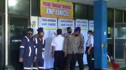 Keluarga Penumpang KMP Yunicee Panik, 2 Balita Tanpa Manifes Belum Jelas Nasibnya