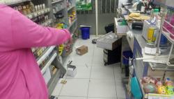Kepergok Bobol Minimarket, Remaja Ini Diborgol lalu Jadi Tontonan Warga
