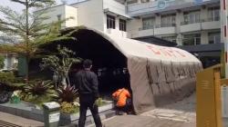 Pasien Covid-19 Melonjak, RSUD Sumedang Bangun Tenda Darurat<