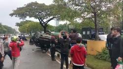 Video Diduga Hilang Kendali saat Hujan Deras, Fortuner Terguling