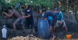 Video Tukang Gali Kubur di Sidoarjo Menanti Gaji 7 Bulan Tak Dibayar
