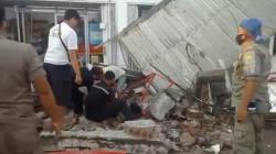 Atap Minimarket di Subang Ambruk saat Diperbaiki, Seorang Pekerja Tewas
