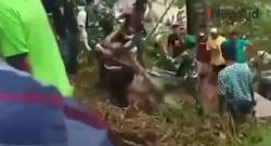 Video Viral, Detik-Detik Percobaan Perampasan Jenazah Covid-19 di Fakfak