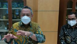 Libur Akhir Tahun, Walkot Tangsel Minta Kendaraan Dinas Parkir di Balai Kota