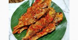 Ide Masak Ikan Goreng Sambal Bawang untuk Weekend, Enak Bikin Ketagihan