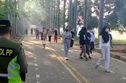 Video Wakil Walikota Jaktim dan Satpol PP Bubarkan Warga yang Olahraga di BKT