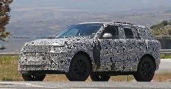 Range Rover Sport Generasi Terbaru Tertangkap Kamera Mata-Mata Diuji Jalan, Begini Penampakannya 