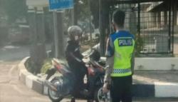 Sebagian Warga Purwakarta Masih Abaikan Prokes saat PPKM Darurat<