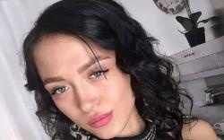 Jatuh dari Gedung Bertingkat, Bintang Porno Tewas Seketika 