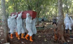 Ini Personel Terlatih Sabhara, Setiap Hari Memakamkan Minimal 3 Jenazah Covid-19 