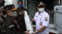 Video Kejati DKI Kirim Mobil Tahanan Bantu Distribusi Tabung Oksigen