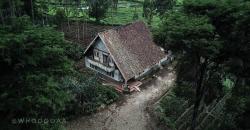 Mengintip Rumah Angker di Tengah Perkebunan Teh, Lagi Viral di Bandung 