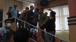 Rapat Ricuh, 2 Anggota Dewan di Bone Nyaris Adu Jotos gegara Selisih Paham<