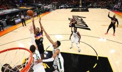 Hasil Final NBA: Phoenix Suns Tambah Keunggulan Atas Milwaukee Bucks
