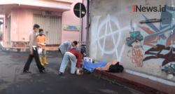 Video Hendak Pulang ke Blitar Naik Kereta Api, Wanita Paruh Baya Meninggal di Pasar Kliwon Mojokerto