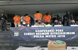 Video 4 Pelaku Pemalsu Hasil PCR dan Sertifikat Vaksin Ditangkap