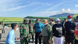 Tinjau Vaksinasi Covid, Gubernur Erzaldi Rosman Salut dengan Antusiasme Warga Bangka Barat