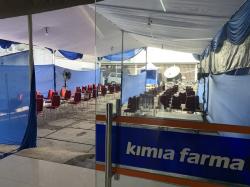 Waduh, Tenda Sudah Didirikan, Kimia Farma Pasar Senen Mendadak Tunda Vaksinasi Covid-19 Mandiri