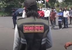 Video 126 Relawan Sopir Ambulans jadi Amunisi Baru Pemkot Surabaya Hadapi Covid-19