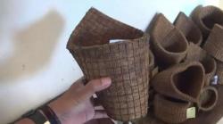 Keren, Difabel Asal Banjarnegara Ini Buat Pot Tanaman dari Limbah Sabut kelapa  