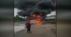 Video Minibus Bermuatan BBM Ilegal di Konawe Terbakar, Kerugian Mencapai Ratusan Juta Rupiah