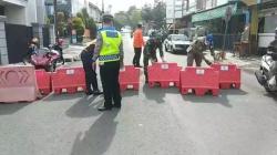 Angka Kasus Covid-19 di Kuningan Tinggi, Penutupan Jalan Dilakukan Lebih Awal<