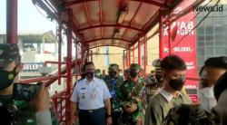 Video Gubernur Anies Tinjau Titik Penyekatan Baru di Underpass Mampang Prapatan