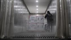 1,5 Juta Dosis Vaksin Moderna Tiba di Bio Farma<