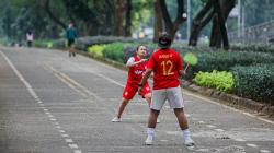 Kawasan BKT Dimanfaatkan Warga untuk Berolahraga Meski Ditutup